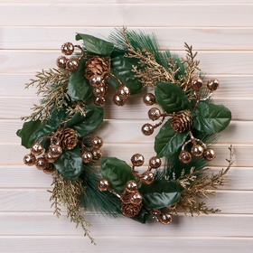 Венок новогодний d=19 см «Зимнее волшебство. Элит» ягодки, шишки, веточки, золото
