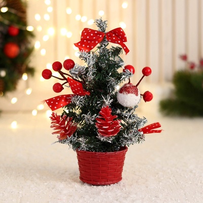 Искусственная ёлка настольная «Зимнее волшебство. Праздничная», 10×17 см, ПВХ ветки