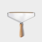 Щётка скребок для удаления шерсти и катышков с ковров и мебели Доляна, лакированная ручка, 25×23 см - Фото 1