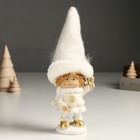 Сувенир полистоун "Малышка в белом наряде со снежинкой, с подарком/колоколом" МИКС 7х6х18 см   94988 9498841