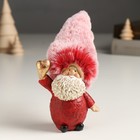 Сувенир полистоун "Дедушка Мороз в красном наряде и меховом колпаке, с сердцем" 6х4х17 см - фото 320170675