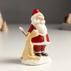 Сувенир полистоун "Дедушка Мороз в красном кафтане и лосик" 4х7х11 см - фото 22880043