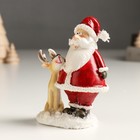 Сувенир полистоун "Дедушка Мороз в красном кафтане и лосик" 4х7х11 см - фото 22880045