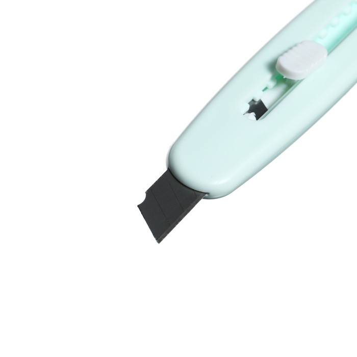 Нож канцелярский мини 9мм пластик фиксатор МИКС