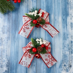 Ёлочные игрушки 2 шт. «Зимнее волшебство. Еловая композиция» пластик, бант с принтом, 13×12 см, бело-красный