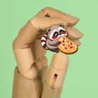 Значок деревянный "Енотик с пиццей", 3,7 х 3 см - Фото 5