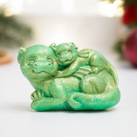 Фигура "Мама и дракончик" зеленая с позолотой, 8х6х5см