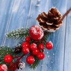 Еловая ветка декоративная «Зимнее волшебство. Грёзы», ягоды, шишка, 26 см - Фото 3