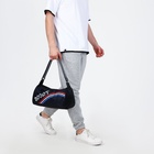 Сумка спортивная, боковой карман/сетка, регулируемый ремень, маленький размер, чёрная - Фото 6