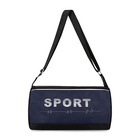 Сумка спортивная на молнии, боковой карман/сетка, регулируемый ремень, маленький размер, чёрная - Фото 2