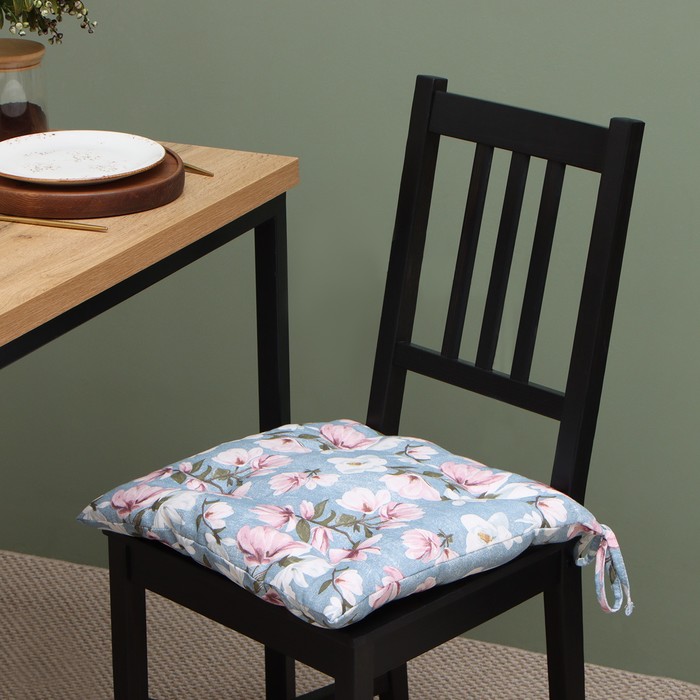 Подушка на стул «Доляна. Магнолия», 42×42×7 см, голубая - Фото 1