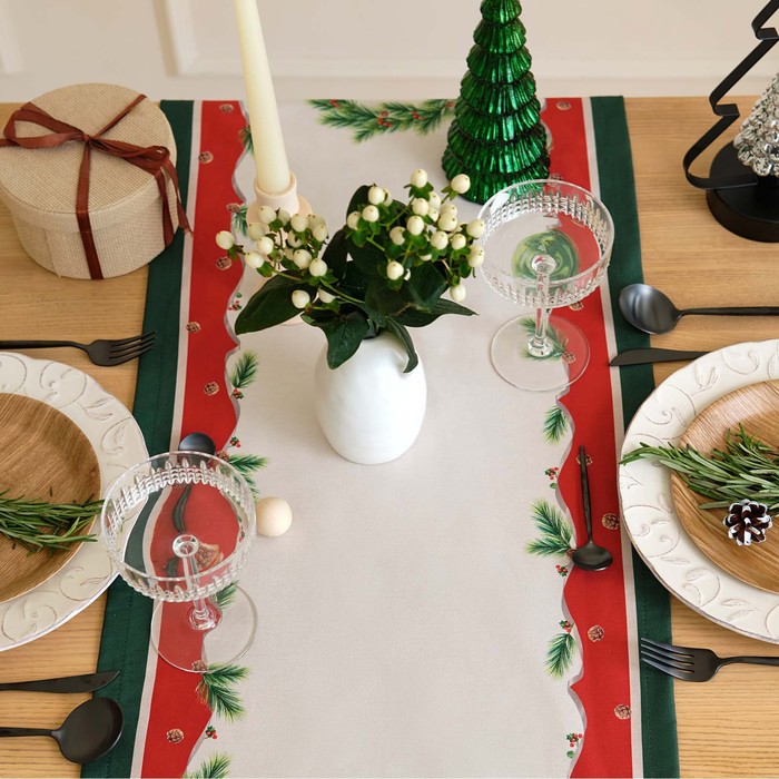 Дорожка на стол Этель "Рождественский венок" 40х147 +/- 5 см, 100% хл, саржа 190 гр/м2