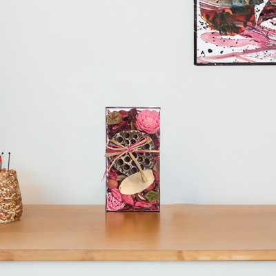 Набор сухоцветов из натуральных материалов с ароматом розы «Вещицы», короб 20×10,5×6 см