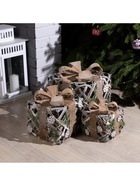 Светодиодная фигура «Подарки с еловой веткой» 15, 20, 25 см, текстиль, металл, батарейки ААх2 (не в комплекте), свечение тёплое белое - фото 61038432