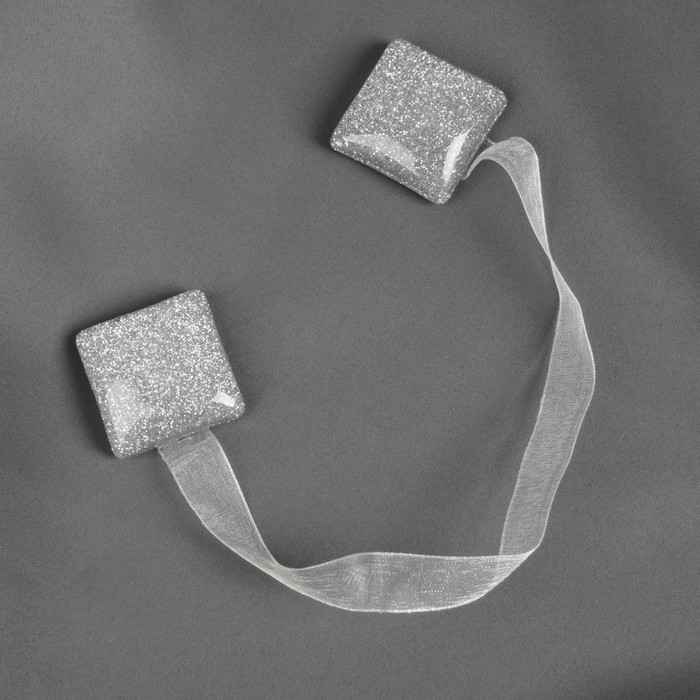 Подхват для штор «Квадрат с блёстками», 3,5 × 3,5 см, цвет серебряный - фото 1884713395
