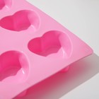 УЦЕНКА Форма силиконовая для выпечки Доляна «Сердце», 26,5×18 см, 6 ячеек, цвет розовый - Фото 3