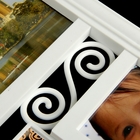 Фоторамка пластик на 4 фото 10х15 см "Завитки" белая 33,5х33,5 см - Фото 3