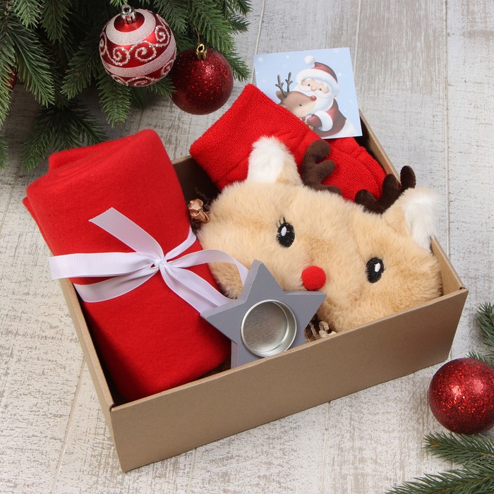 Новогодний подарочный набор «Тёплых объятий» плед и аксессуары - Фото 1