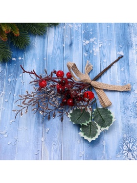 Еловая ветка декоративная «Зимнее волшебство. Грёзы», 22 см