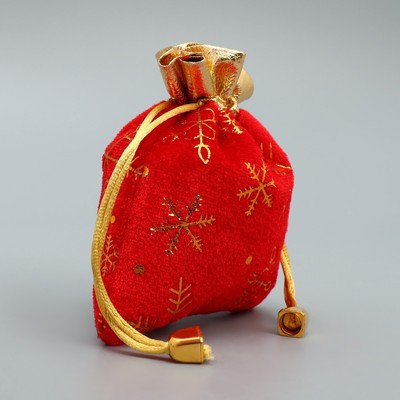 Мешочек подарочный новогодний «Подарок от чистого сердца», снежинки, тиснение, 10×12 см