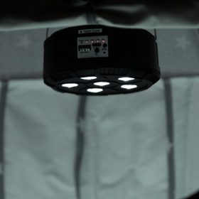 Светильник садовый на солнечной батарее «Прожектор», 13×6×13 см, 6 LED, пульт ДУ, свечение RGBW