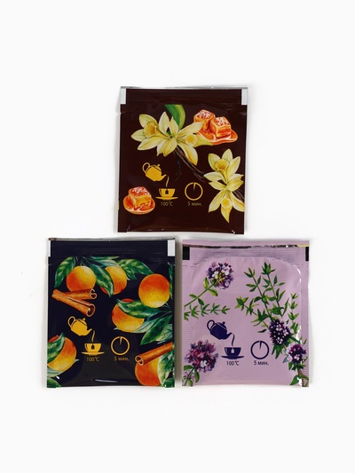 Подарочный набор новогодний «Кот», чай ассорти 5.4 г ( 3 шт.×1.8 г), молочный шоколад 25 г (5 шт.×5 г), открытка