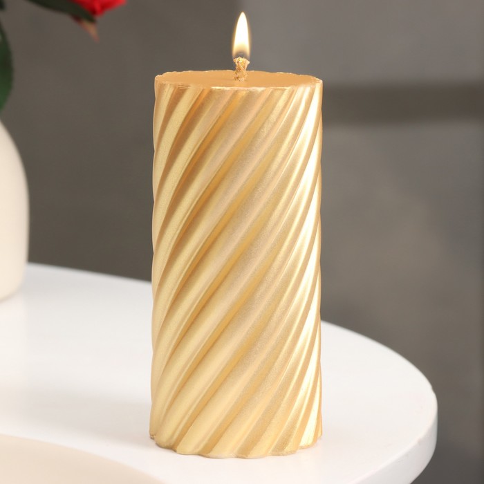 Свеча-цилиндр «Спираль», 5×10 см, золото, 6 ч - Фото 1