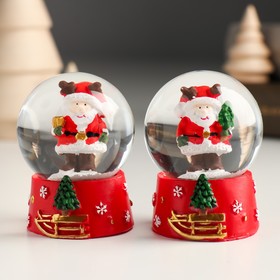 Сувенир полистоун водяной шар "Дед Мороз в колпаке с рожками лосика" МИКС 4,5х4,5х6,2 см