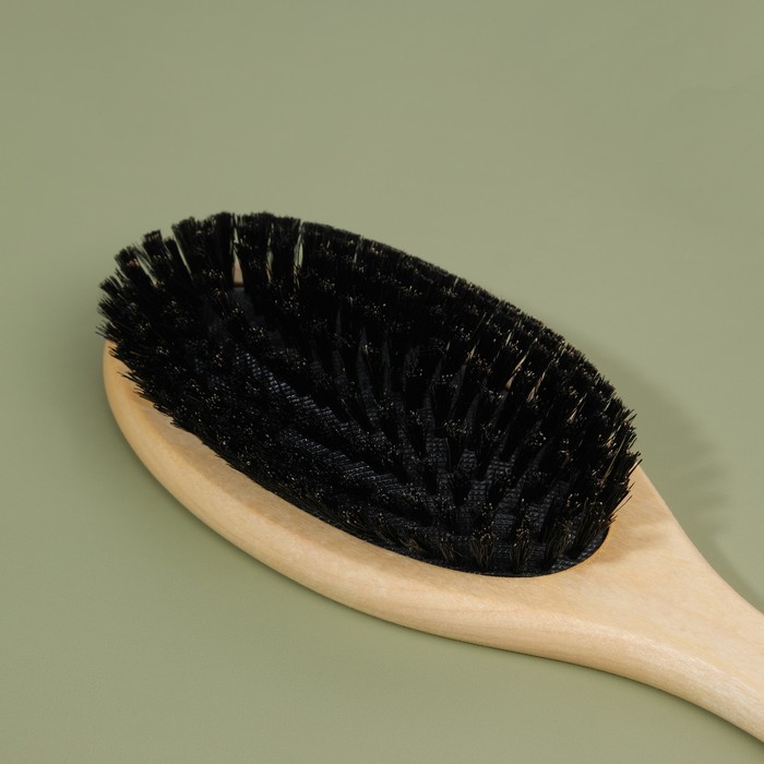 Расчёска с щетиной, 22 × 7 см, цвет бежевый/чёрный