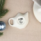 Новый год. Подставка керамическая под чайный пакетик «Время чудес», 6.5 х 6.8 см, цвет белый - фото 4399120