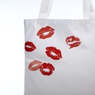 Сумка шопер «Поцелуи» 35×0.5×40 см, отдел без молнии, без подклада, белый - фото 23079841