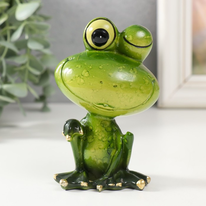 Фигурка полистоун лак «Лягушонок подмигивает», 7×5×10.5 см