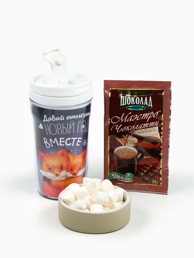 Подарочный набор новогодний «Чудес и волшебства»: горячий шоколад, маршмеллоу, термостакан