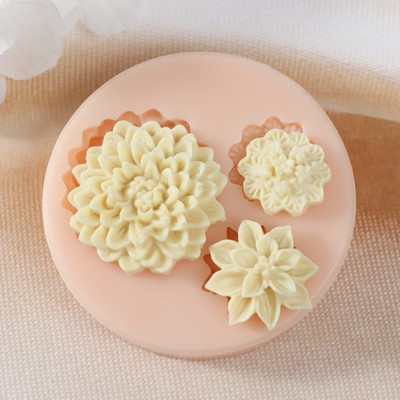 Силиконовый молд, форма для заливки «Цветы микс», 3.1×0.7 см; 2×0.7 см; 1.7×0.7 см