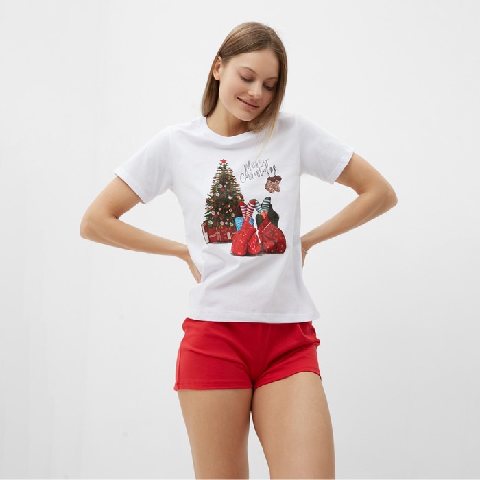 Комплект женский домашний (футболка,шорты), цвет белый/красный, размер 52