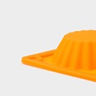 Форма для выпечки Доляна «Сладости. Круг реб», силикон, 28×21 см, 12 ячеек, d=6 см, d по дну = 4 см, оранжевая - Фото 4