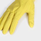 Перчатки хозяйственные латексные Доляна, размер S, 28 г, ХБ напыление, цвет жёлтый - Фото 3