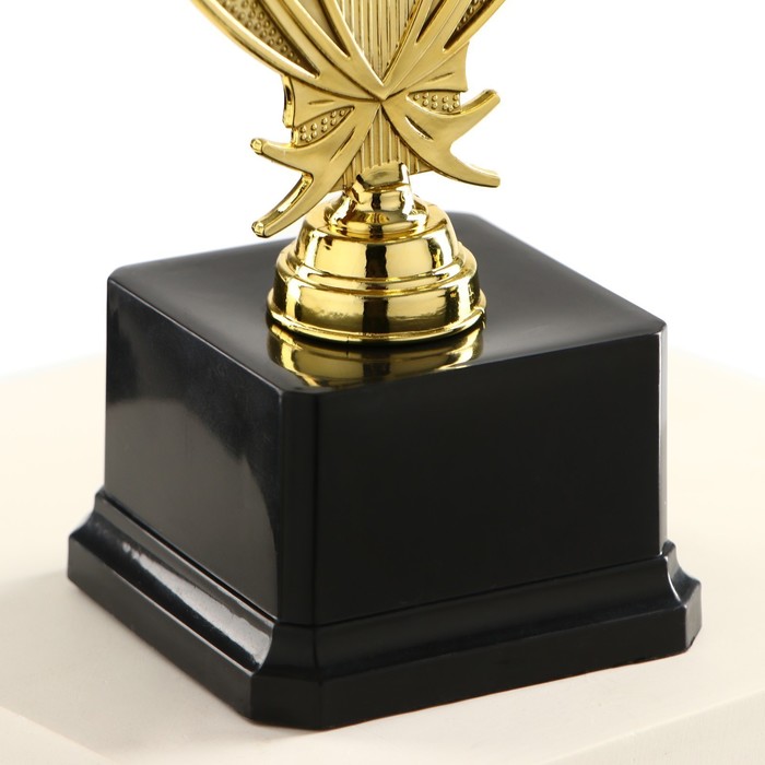 Кубок 182C, наградная фигура, золото, подставка пластик, 21 × 10,7 × 7,5 см. - фото 1909356387