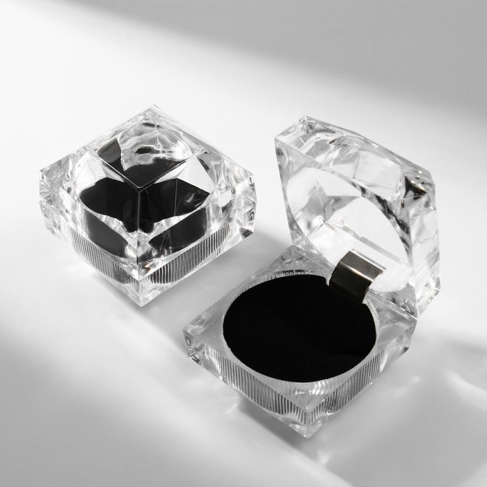 Футляр пластиковый под кольцо «Бриллиант», 3,5×3,8×3,5, вставка черна