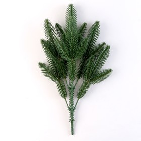 Еловая ветка зелёная, размер: 42 × 30 см, 1 шт.