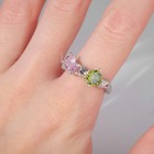 Кольцо «Яркость» кристаллов, цвет розово-зелёный в серебре, безразмерное - фото 7830996