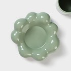 Чайная пара «Ромашка», 2 предмета: кружка 260 мл, блюдце d=17 см, керамика, зелёная - Фото 3