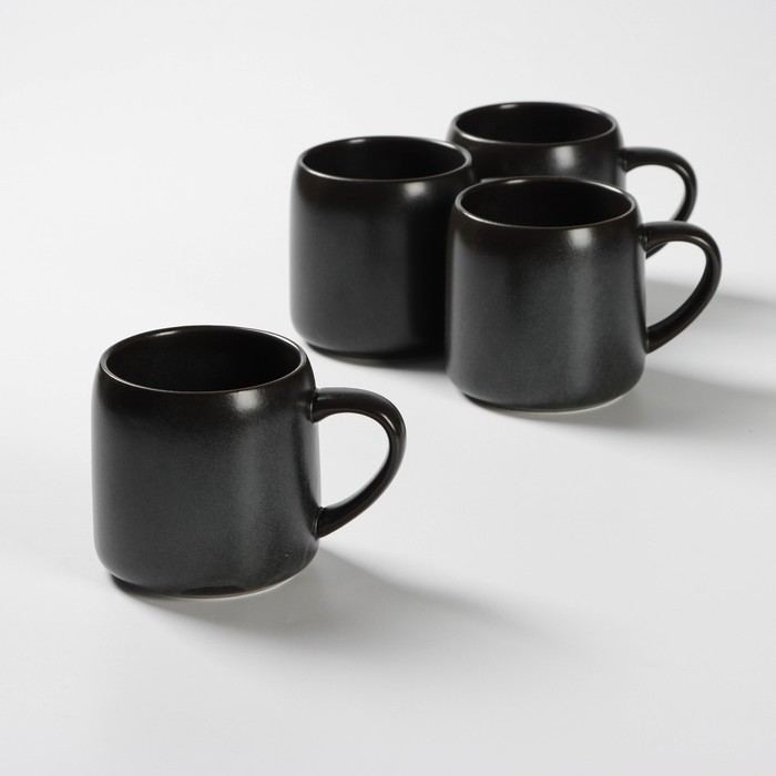 Набор керамический чайный Loft, 6 предметов: чайник 1 л, 4 кружки 250 мл, поднос 33×20 см, цвет чёрный - фото 1910832567