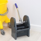 Тележка для уборки с отжимом и ведром, 31 л, цвет жёлтый - Фото 4