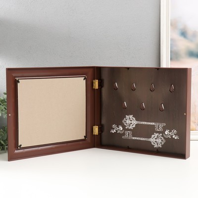 Ключница настенная «Пейзаж», с панно, 26.5×31.5 см, орех