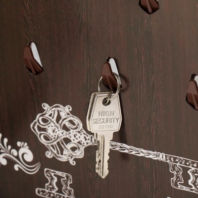 Ключница настенная «Пейзаж», с панно, 26.5×31.5 см, орех