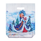 Пакет "Снегурочка с игрушкой", полиэтиленовый с вырубной ручкой, 36х43 см, 35 мкм (50 шт) - фото 809229181