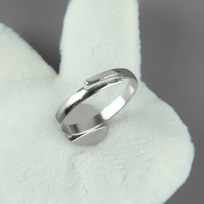Игольница-кольцо «Зайчик», 4,5 × 5,5 × 4 см, цвет белый