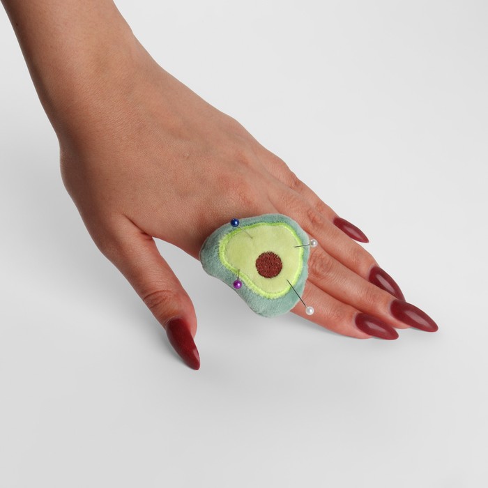 Игольница-кольцо «Авокадо», 5 × 4,5 × 4 см, цвет зелёный