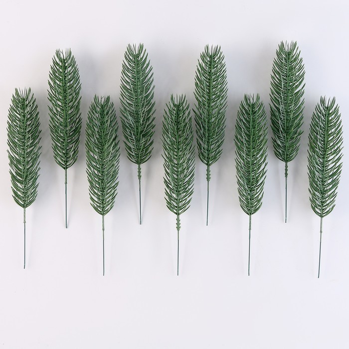 Ветка еловая зелёная, набор 100 шт. - Фото 1